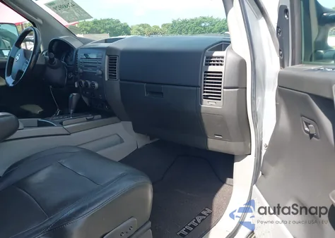 2004 Nissan Titan Xe/Se/Le из США, поврежденный, VIN 1N6AA06B64N576675